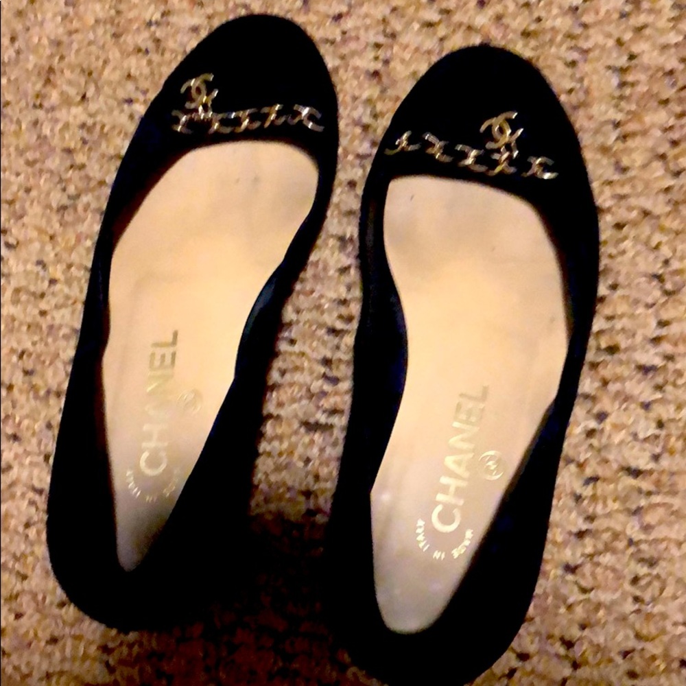 Chanel black ballet flats